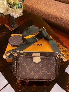 LOUIS VUITTON Bag New LV Bag